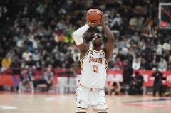 半場(chǎng)罰球數(shù)據(jù)：山西18中11三外援14中7 北京8中6