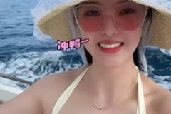 張常寧曬視頻尋海豚：今天的好運(yùn)來自海豚！