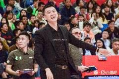 楊鳴：G3關鍵在勝敗，希望球員們勇于承擔責任