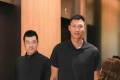 易建聯(lián)與王仕鵬同框亮相 退役后阿聯(lián)身形變化引關(guān)注