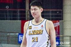 游刃有余！胡金秋高效輸出15分5板2帽 正負(fù)值+24