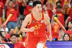 朱俊龍總決賽場(chǎng)均8分5板1.5助 三分命中率高達(dá)40.5%