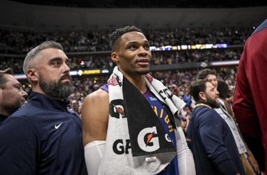 Haynes：國王已計(jì)劃與施羅德和威少會談，意圖同時(shí)簽約兩位老將