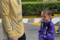 梅西看完震驚了！小球迷讓梅西進球后做他的慶祝動作