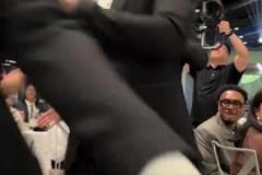 登哥玩得很嗨啊就是沒想到生日派對(duì)上也有歐洲步~~