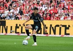 記者：勒沃庫森或?qū)⒘粲门晾鲓W斯，報(bào)價(jià)需超5000萬歐元