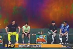 連手掌都有肌肉！林書豪此前談老詹變態(tài)級(jí)身體：實(shí)在沒法比！