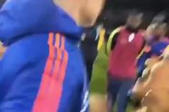 J羅手往哪里放？哥倫比亞女球迷見到J羅反應(yīng)