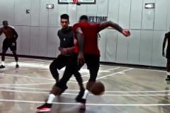 “讓中投成為藝術(shù)，靠單打成為傳奇” ——卡梅隆安東尼...