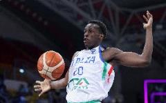 未來(lái)國(guó)家隊(duì)主力？薩利烏-尼昂場(chǎng)均17.8分鐘貢獻(xiàn)10.2分4.6板0.6斷