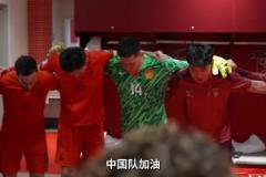 伊萬中場：別丟第三球就有希望 鄭智：多喊喊，進(jìn)一個就有第二個