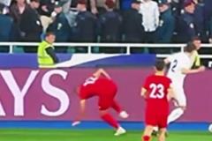 現(xiàn)場視角看胡桑諾夫”撤凳子“ 真的太聰明了！