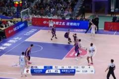 這是白送福建兩分？庫克這上籃也沒進(jìn)呀，怎么就給加上兩分了？