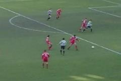 不可思議！南非世界杯上卡卡的兜射遭斯特克倫堡神撲