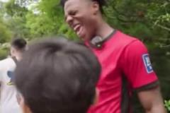 香港小朋友見到甲亢哥怒噴梅西：C羅是Goat！梅西是Shit