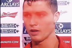 這射術(shù)真的絕了！此前凱恩參與射門挑戰(zhàn)，三連中！