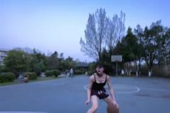 中鋒只要在登哥身邊，就會(huì)變得更好