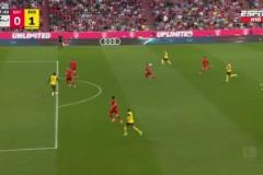 拜仁丟球！金玟哉防守低級失誤！拜爾頭槌打破僵局！