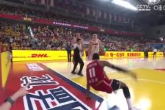 晉粵沖突杜潤旺違體抱摔迪亞洛&后者暴起吃T 胡明軒被驅(qū)逐