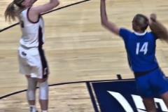 技術(shù)動作堪比男籃！WNBA狀元佩奇打球真的有點東西