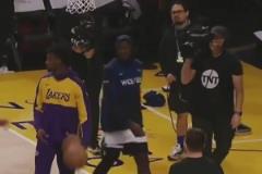 越來越好看了！華子賽前熱身時找東契奇噴垃圾話！