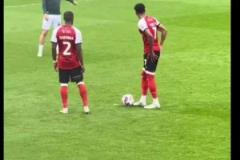 預訂普斯卡什？年度最狡猾任意球誕生！創(chuàng)意、腳法都10分！