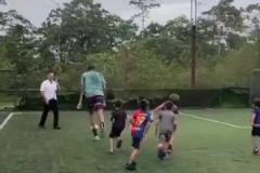 什么？文班亞馬在虐小朋友...