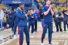 巴特勒來到勇士是真的開心?。? title=