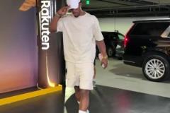 看起來狀態(tài)良好?。“吞乩召惽耙荒樰p松進入大通中心