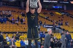 金州拉文限時回歸！庫里賽前熱身扣籃狀態(tài)良好