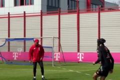 奧利塞：聽說你孔帕尼是世界級中衛(wèi)？我來會會你！