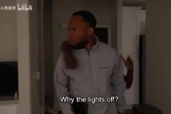 老片新用！網(wǎng)友惡搞：一比三落后，字母哥攜隊友暴揍里弗斯！