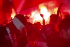 熱情似火！阿森納球迷已經(jīng)在酋長(zhǎng)球場(chǎng)外嗨起來(lái)了！