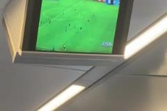 網(wǎng)友曬視頻：高鐵都在放天下足球，中國足球普及不再紙上談兵