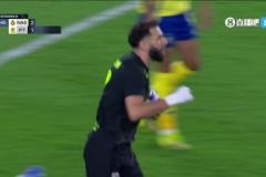 吉達(dá)聯(lián)合扳回一城！本澤馬高高躍起頭球破門！