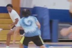 江疏影看見凱恩還哎呦哎呦一臉?gòu)尚?，這是真喜歡上凱恩了呀