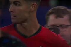 訓(xùn)練中狀態(tài)出色！德布勞內(nèi)爆射死角，與隊友抱團(tuán)慶祝！