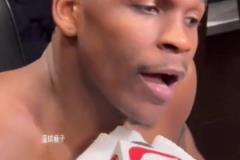 華喬丹皮實，成為超巨的前提就是耐殺