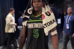 上半場8分下半場28分！華子：沒什么不一樣，我必須保持自信