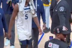 征服大通中心！愛德華茲賽后在客場收獲MVP呼聲