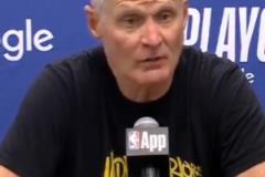 淘汰勇士晉級西部決賽，賽后采訪愛德華茲與蘭德爾、康利整活