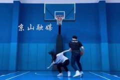 李添榮女友曬游玩照片，非常愜意啊