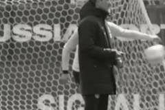 小小裝一下吧！本塞拜尼：我的球和球鞋里有磁鐵！