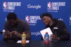 笑誰(shuí)呢華子&蘭德?tīng)柨粗鴶?shù)據(jù)統(tǒng)計(jì)表，忍不住大笑了起來(lái)