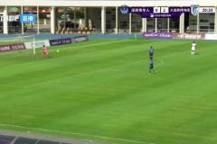 藝高人膽大！大連太子爺毛偉杰不停球直接吊門遺憾擊中門框